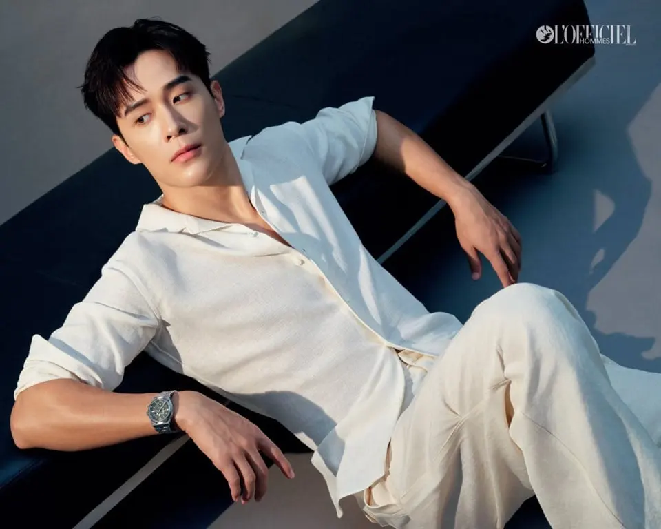 Tyler Ten @ L’OFFICIEL HOMMES Singapore June-July 2026