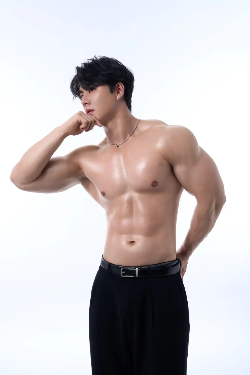 Cool guy : Sirached Khachonariyasitt