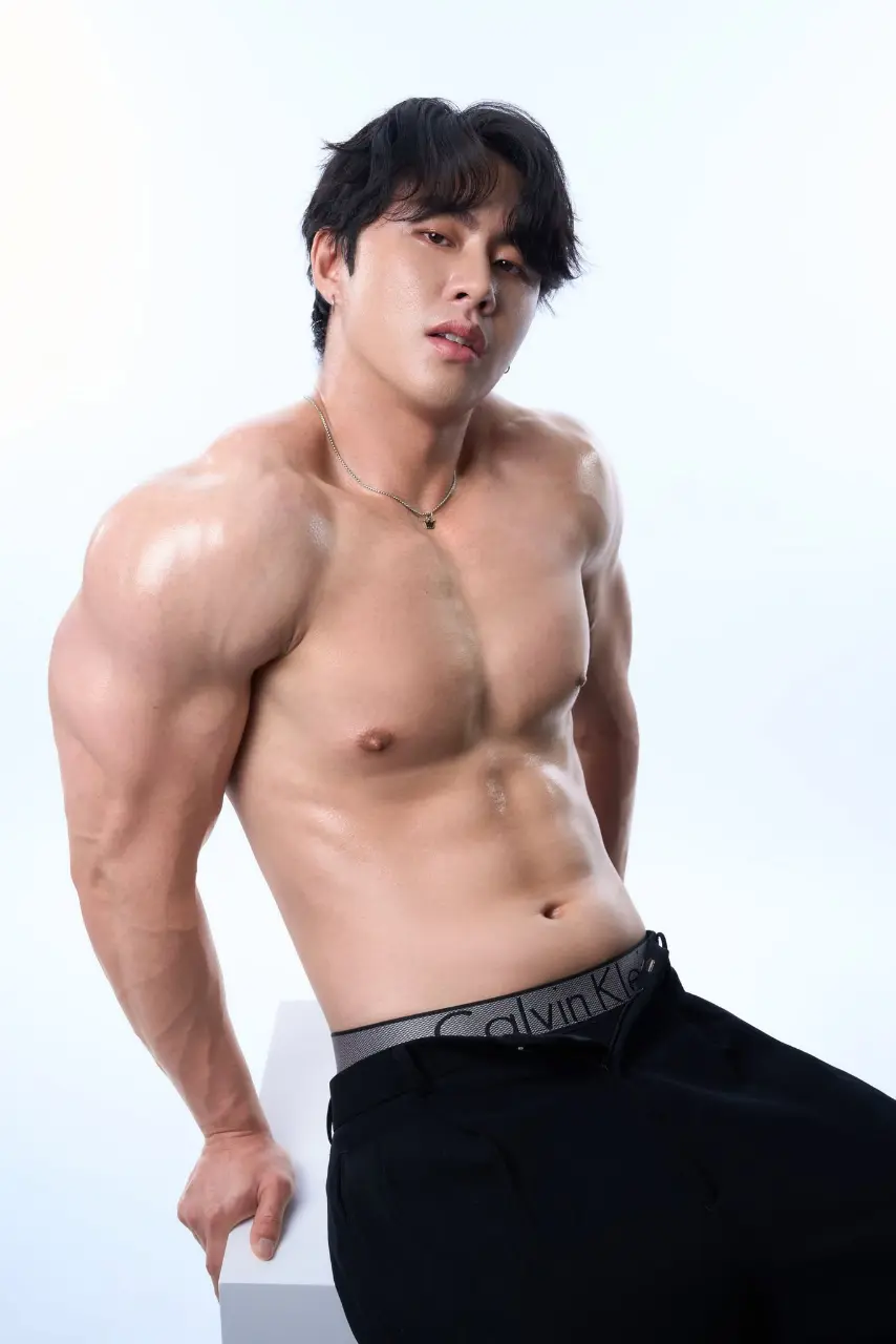 Cool guy : Sirached Khachonariyasitt