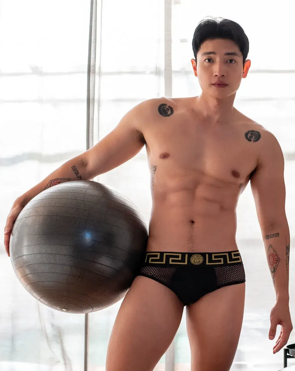 clipgayasian.com - ONYX MAGAZINE NO.07