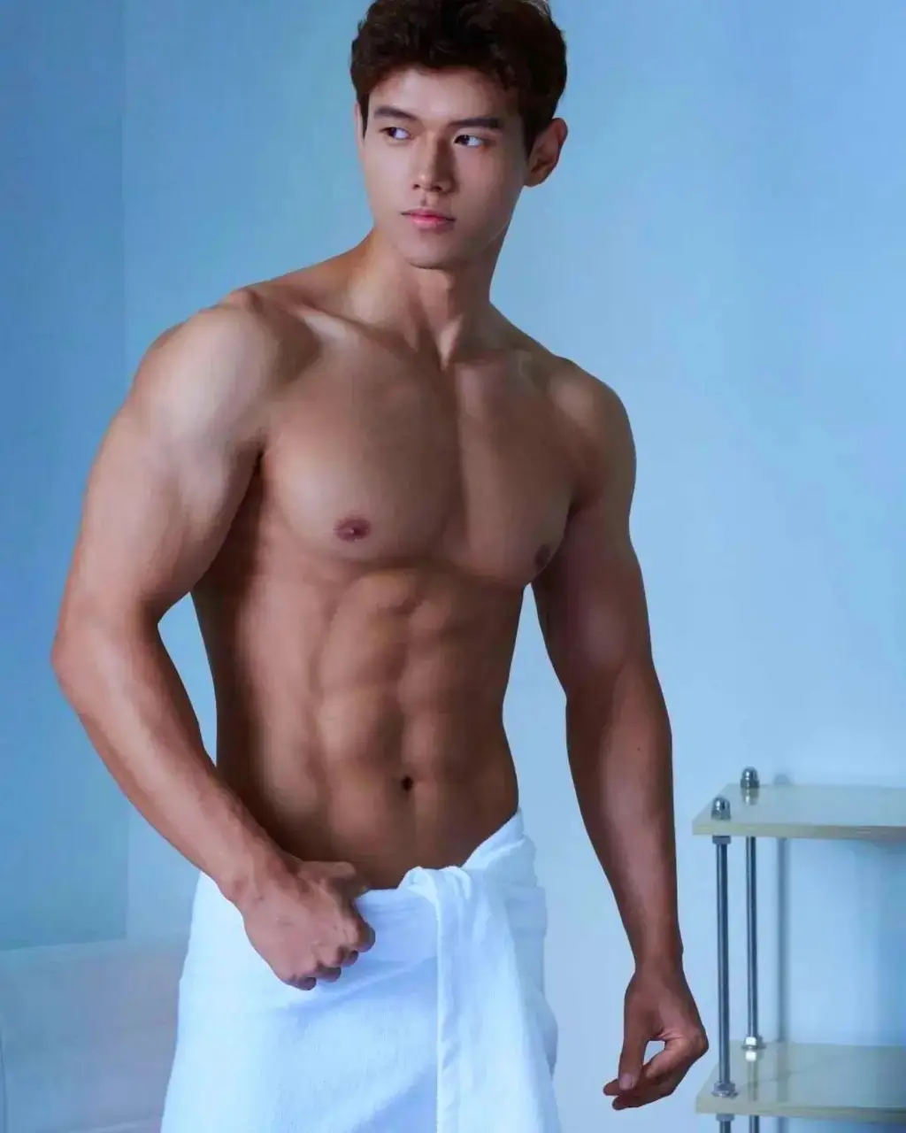 Fitness model & coach：Alan