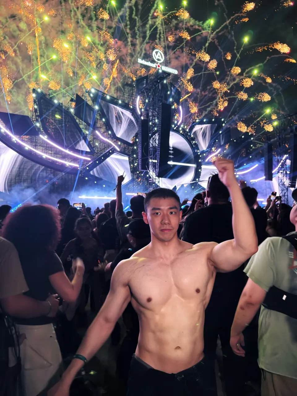 Gogo Dancer : ARTIE🐰