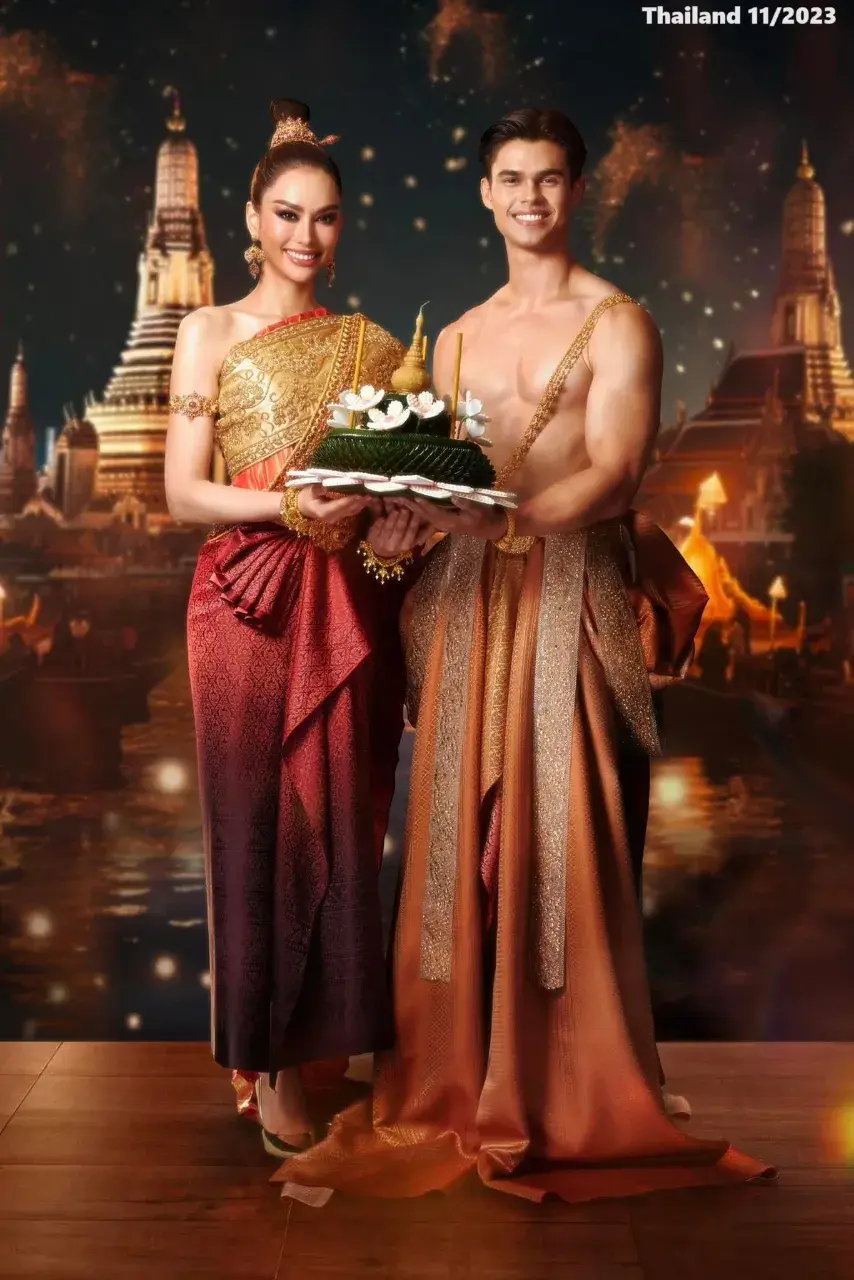 Celebrating Loy Krathong Festival in Thailand 🇹🇭