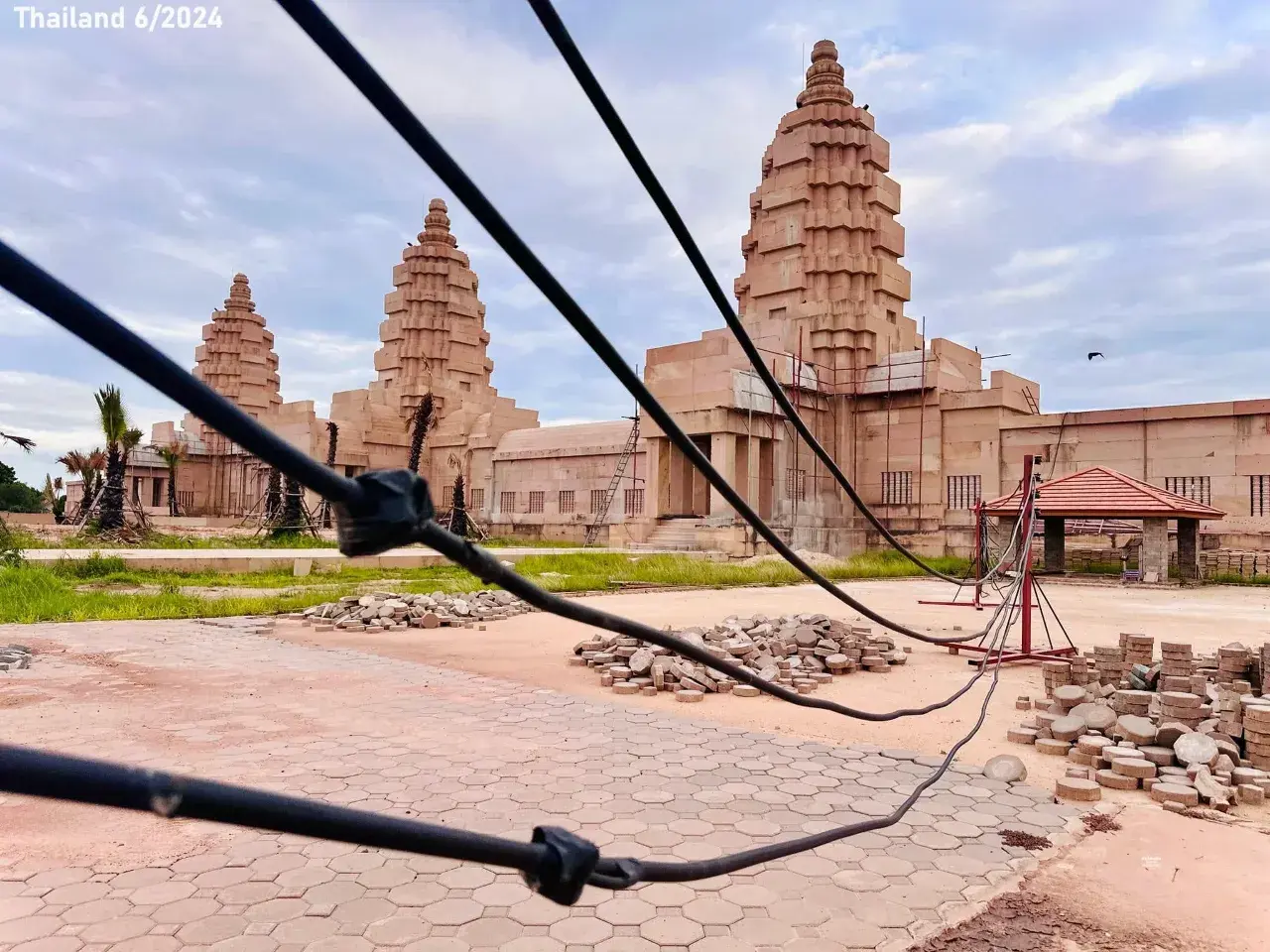 Sihanakhon at Wat Phu Man Fah, June 2024 🇹🇭