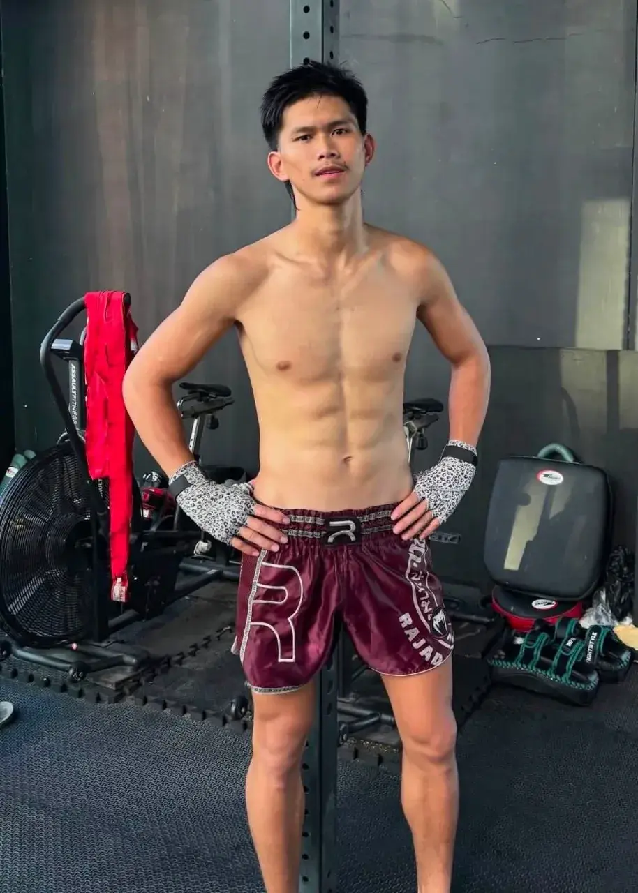 นักมวยหล่อมานี่ 01