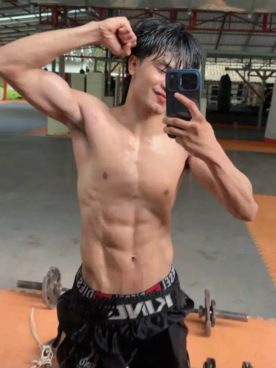 นักมวยหล่อมานี่ 01