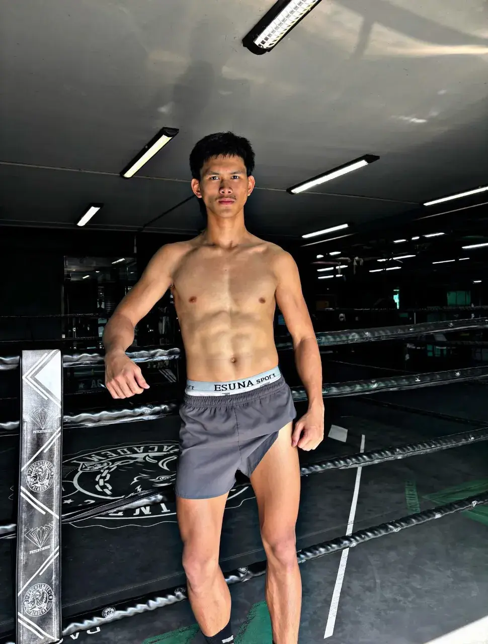 นักมวยหล่อมานี่ 01