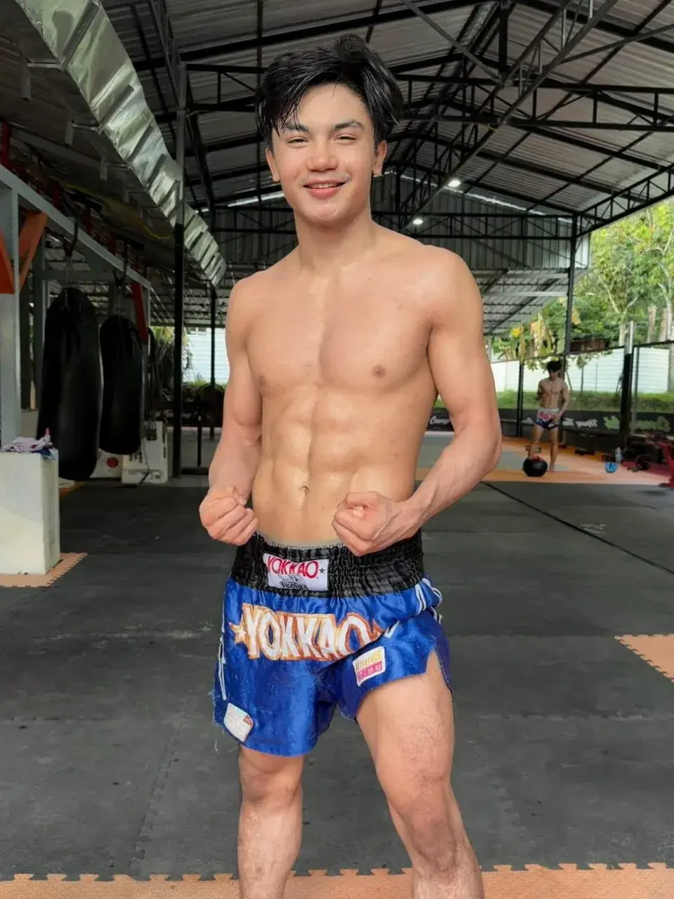 นักมวยหล่อมานี่ 01