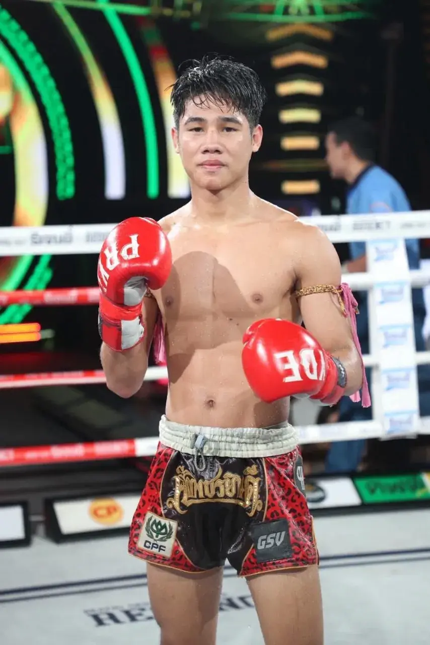 นักมวยหล่อมานี่ 02