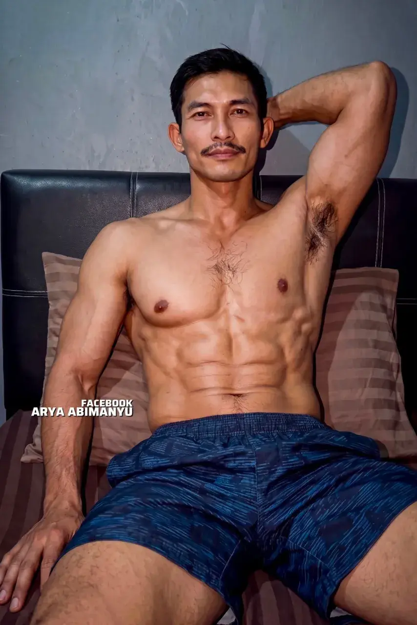 หนุ่มหุ่นบ้านๆ