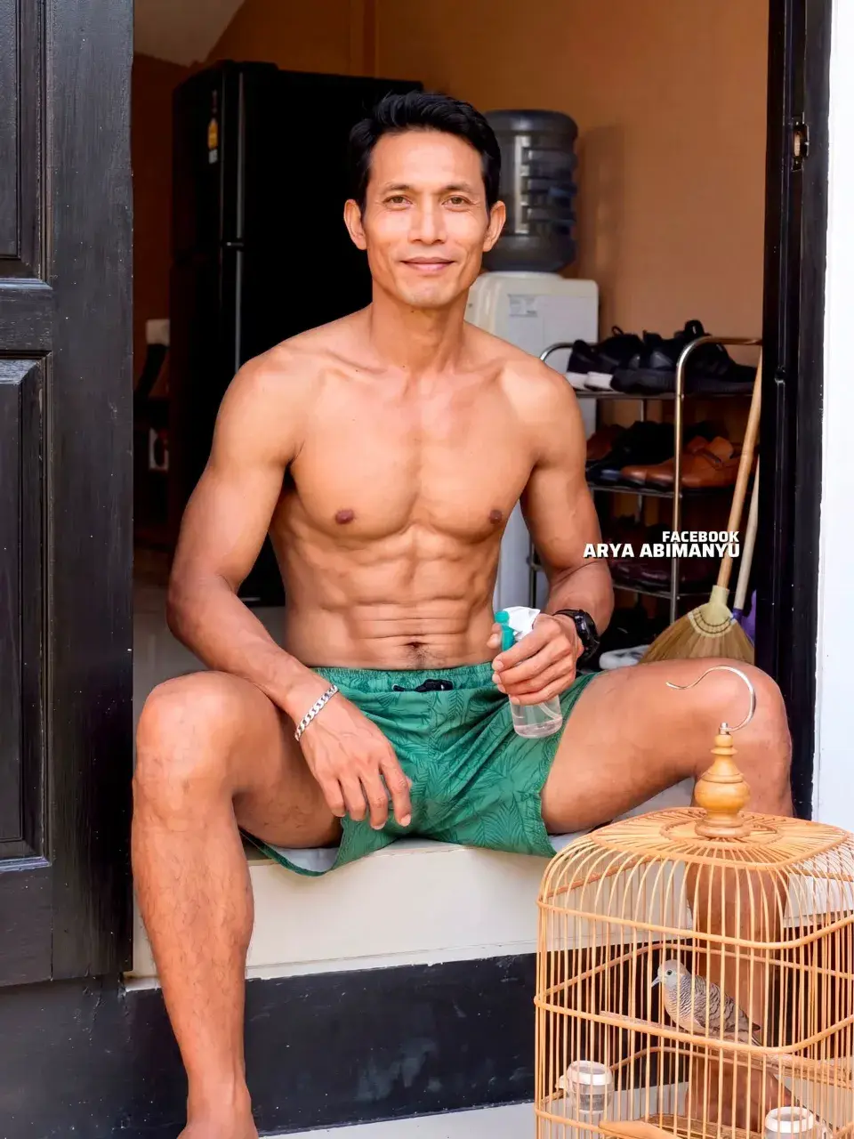 หนุ่มหุ่นบ้านๆ