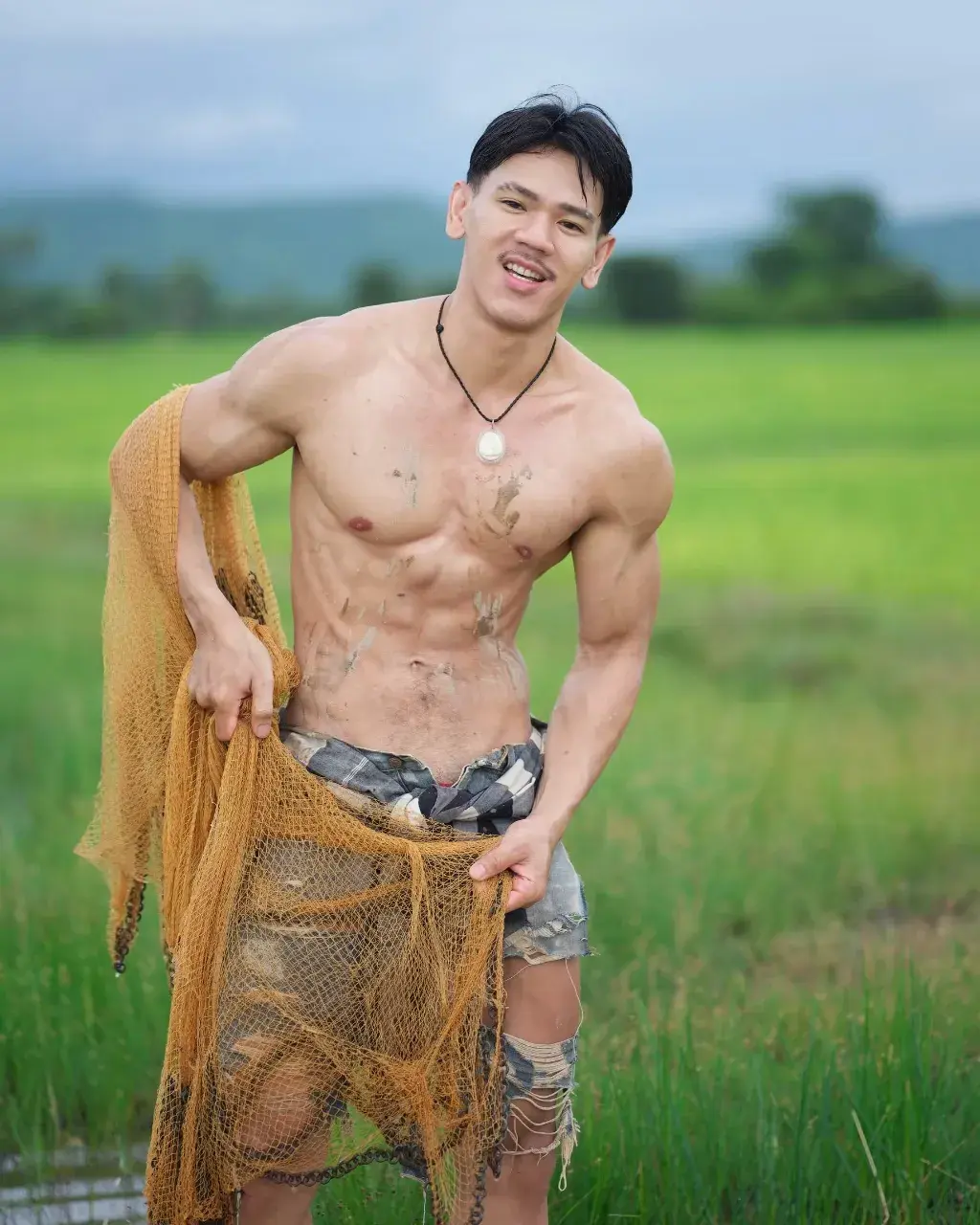 หนุ่มปากเซ