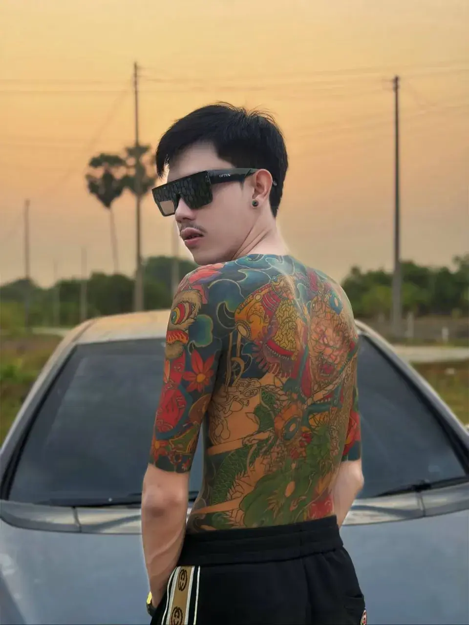 หนุ่มหล่อตัวลาย &hearts;️