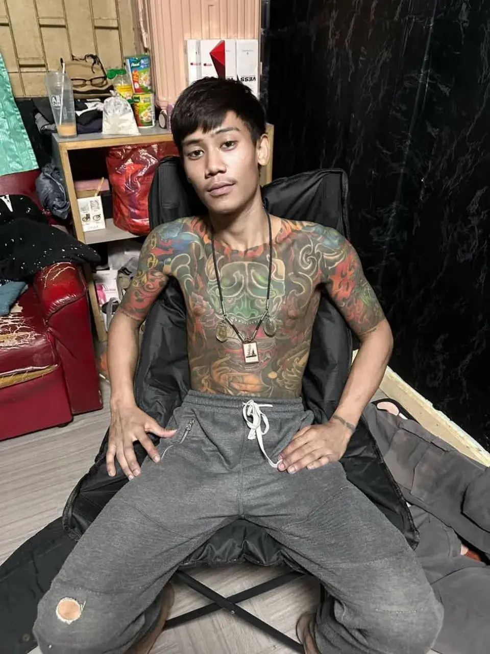 หนุ่มหล่อตัวลาย &hearts;️