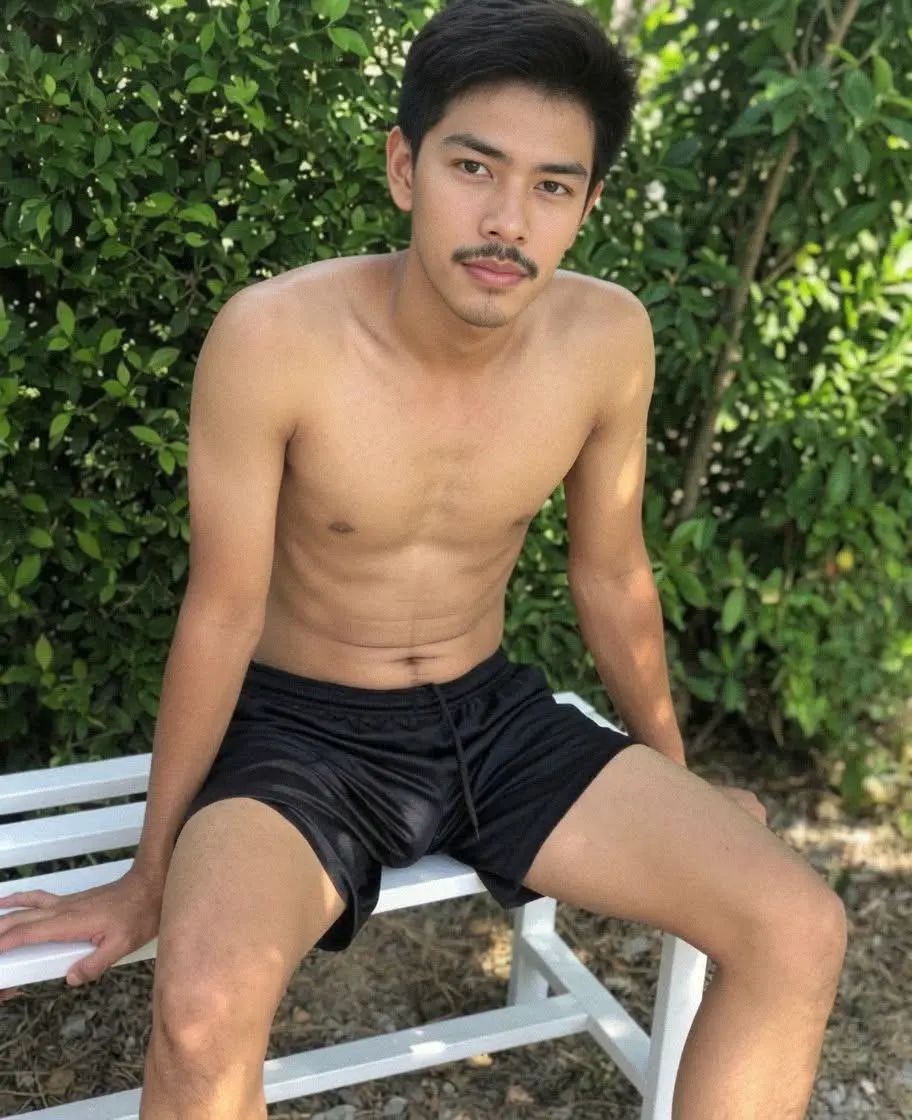 ผู้บ่าวหล่อ 😍🔥