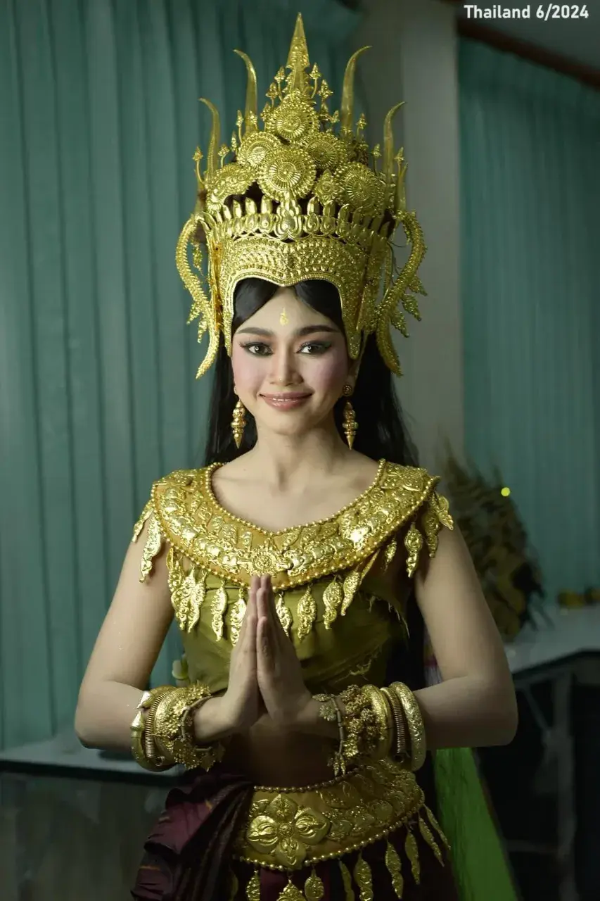 Lovely Thai Apsara 🇹🇭