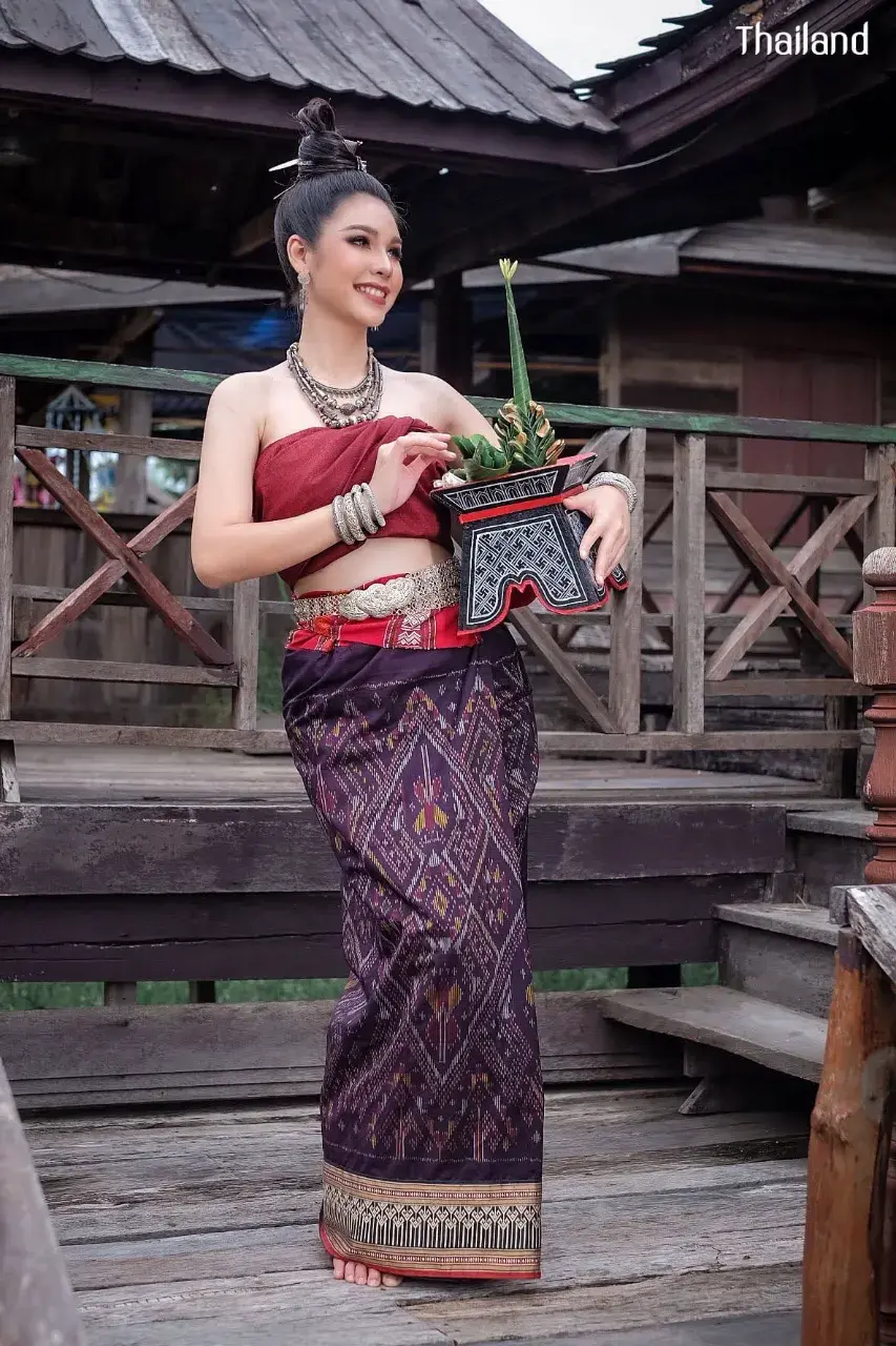 Isan Lady from Notheastern Thailand 🇹🇭