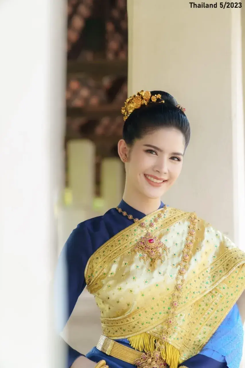 Garn Nuttacha in Lanna Thai Traditional Dress 🇹🇭