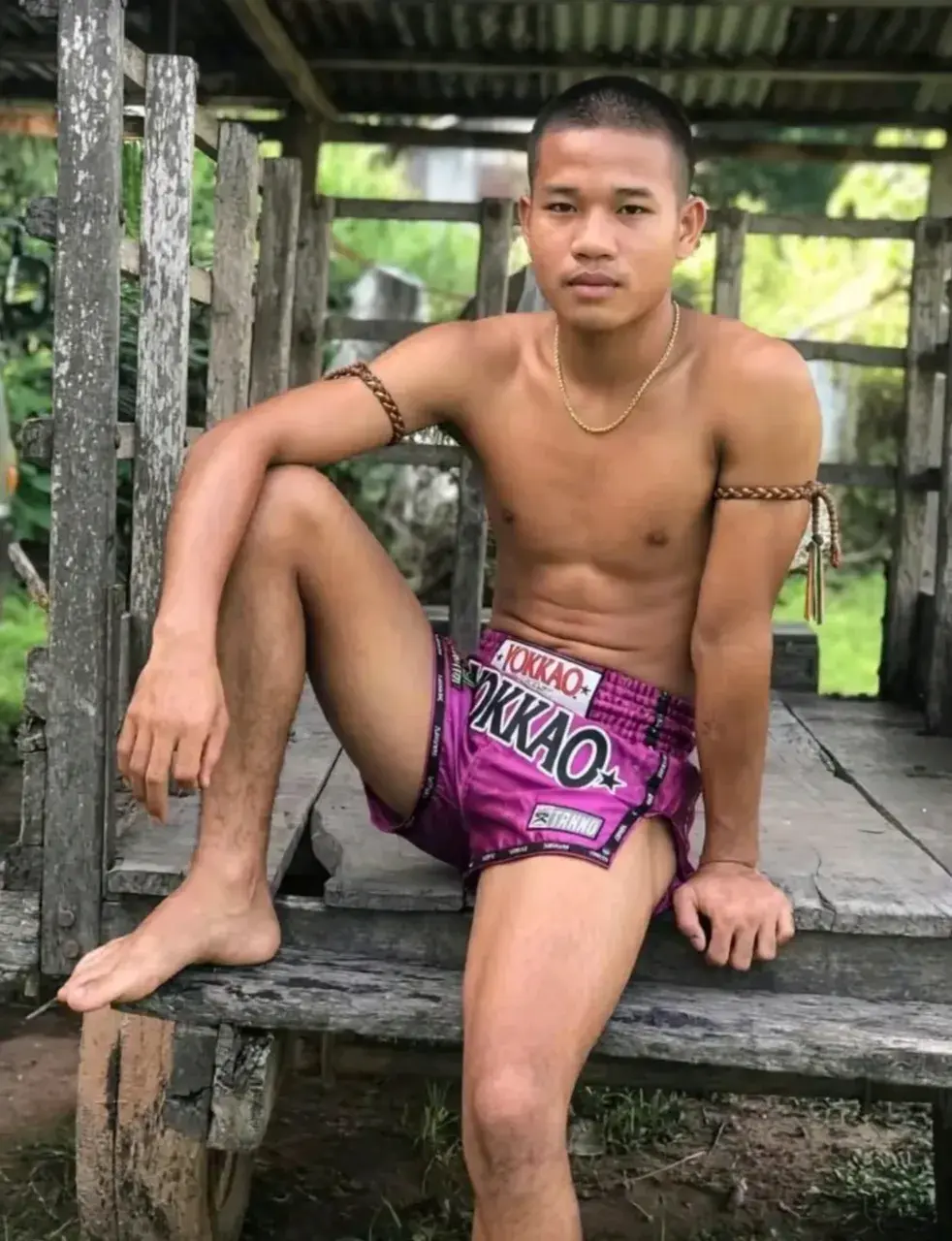 นักมวยหล่อ