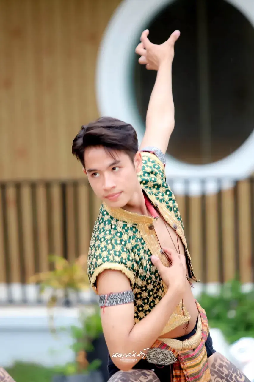 นาคสุดหล่อ🥰