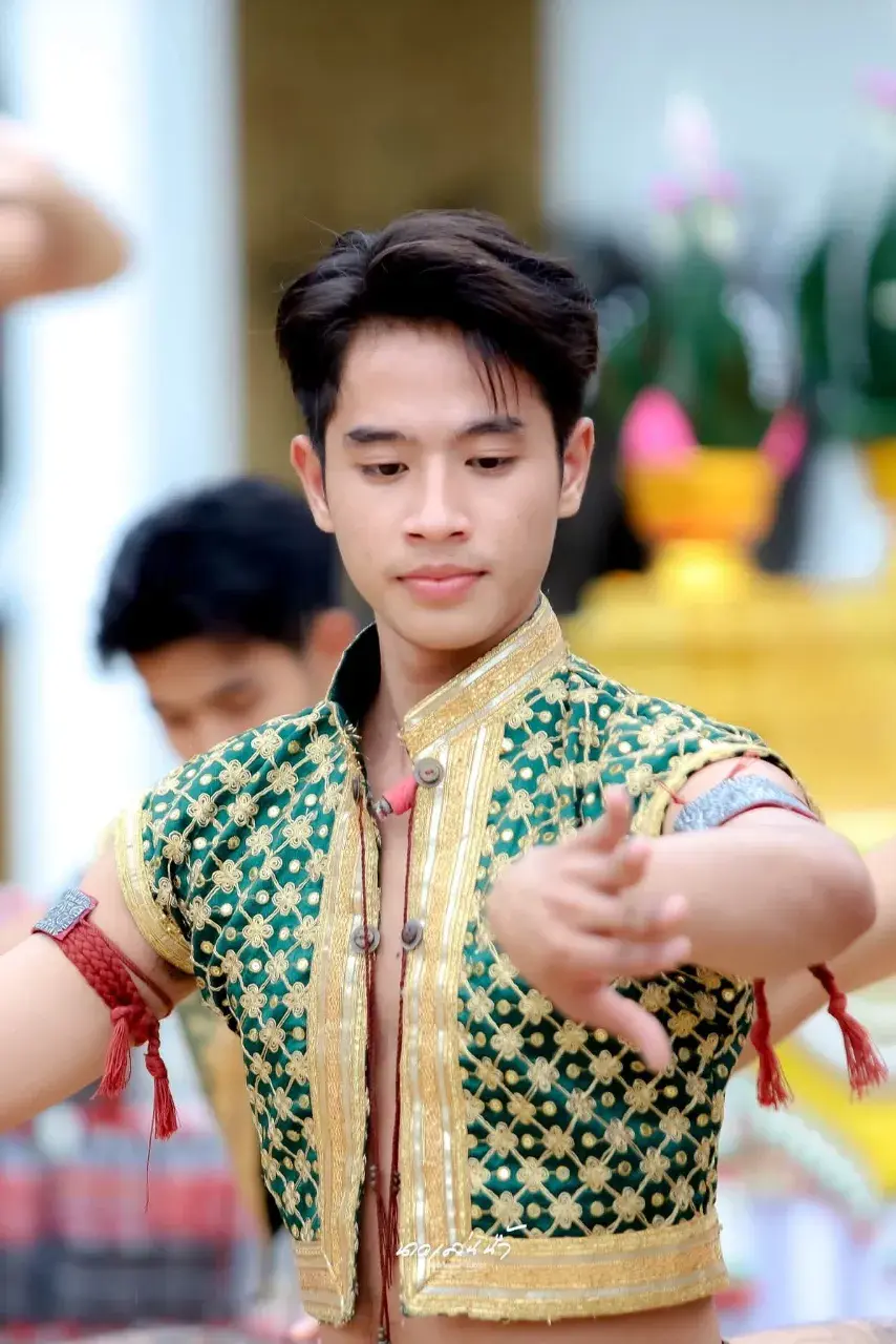 นาคสุดหล่อ🥰