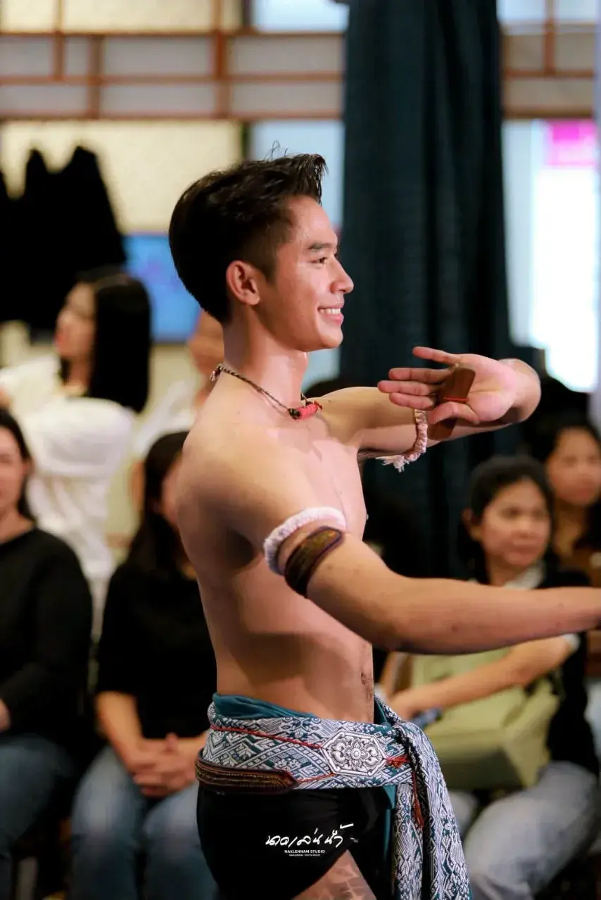นาคสุดหล่อ🥰