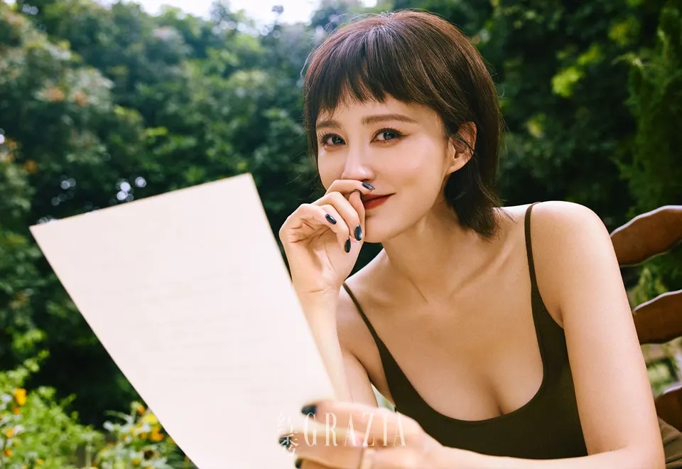 Yuan Hong & Zhang Xinyi @ GRAZIA China August 2026