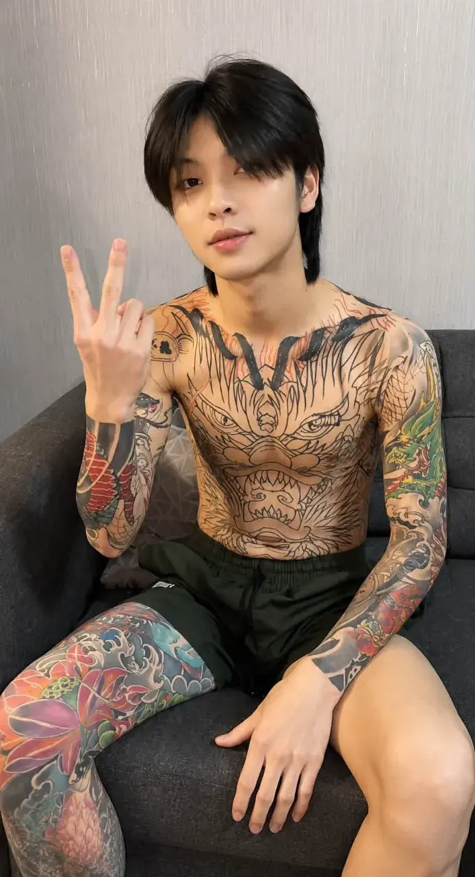 หมอตัวลาย&hearts;️
