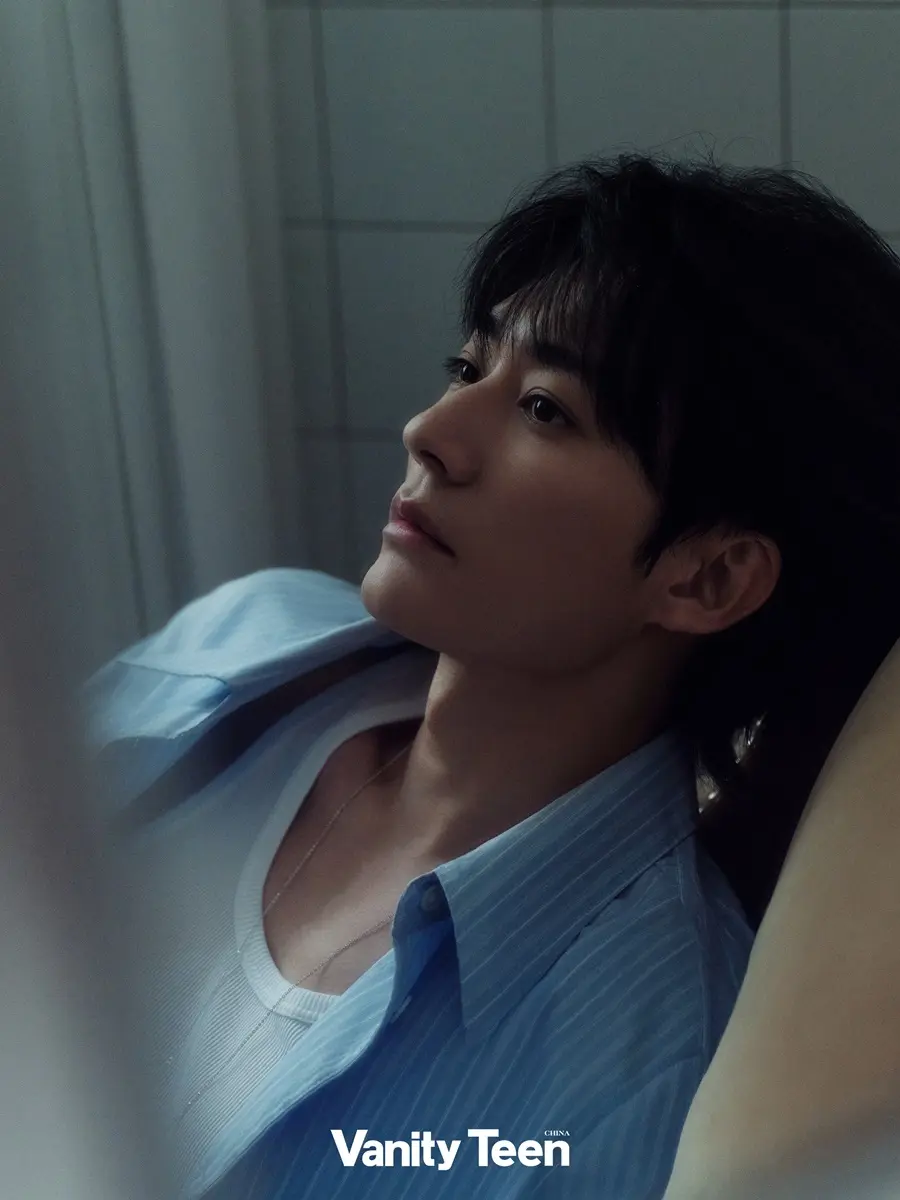 Liu Xueyi @ VanityTeen China August 2026