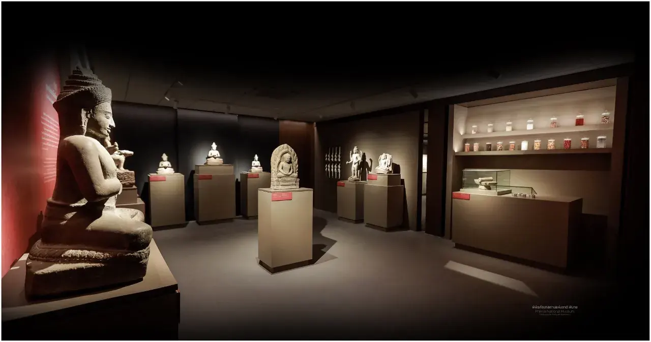 Thai Art Exhibition at Phimai Natitonal Museum Part ! 🇹🇭