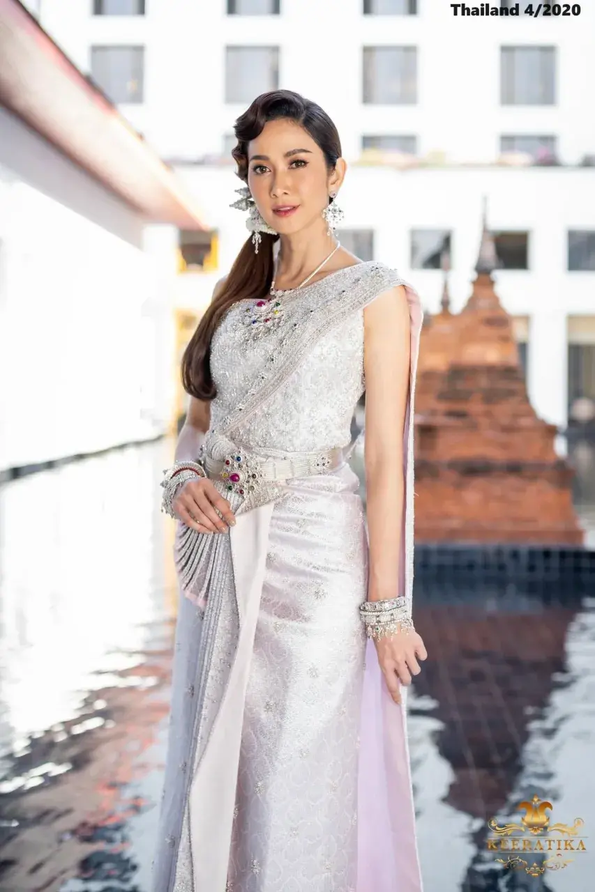Yui Chiranun in Chud Thai Chakri National Dress 🇹🇭