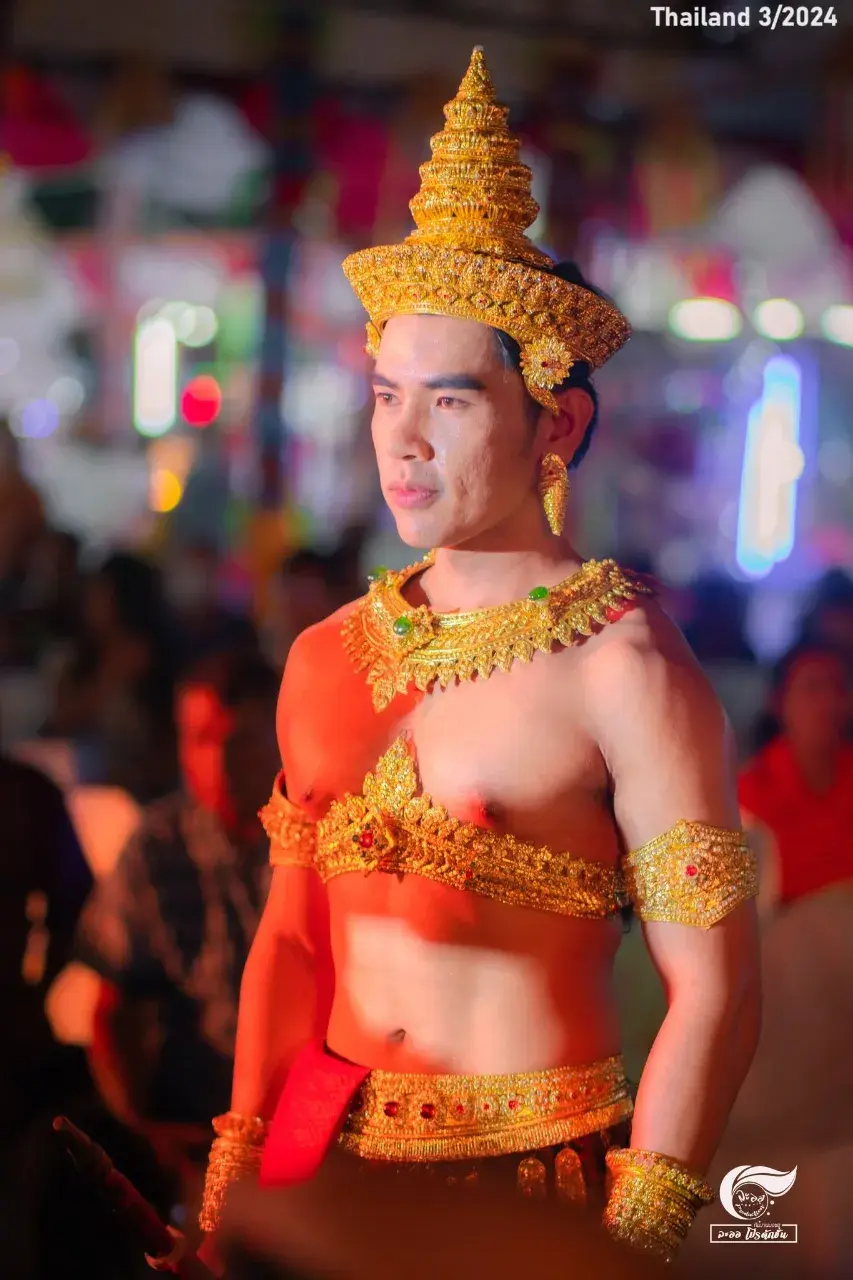 Dance at Luang Pho Chamnit Worship 🇹🇭