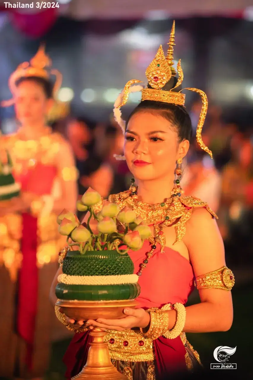 Dance at Luang Pho Chamnit Worship 🇹🇭