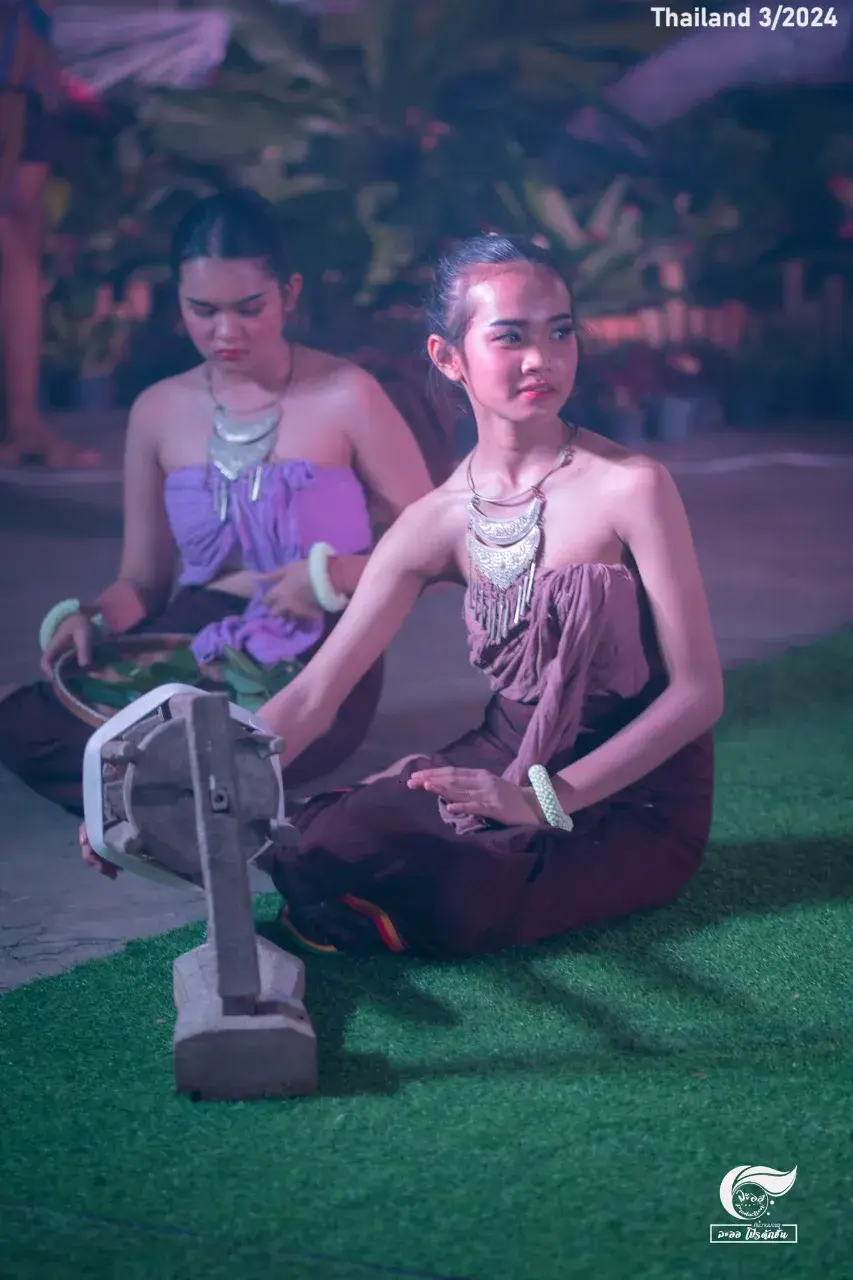 Dance at Luang Pho Chamnit Worship 🇹🇭