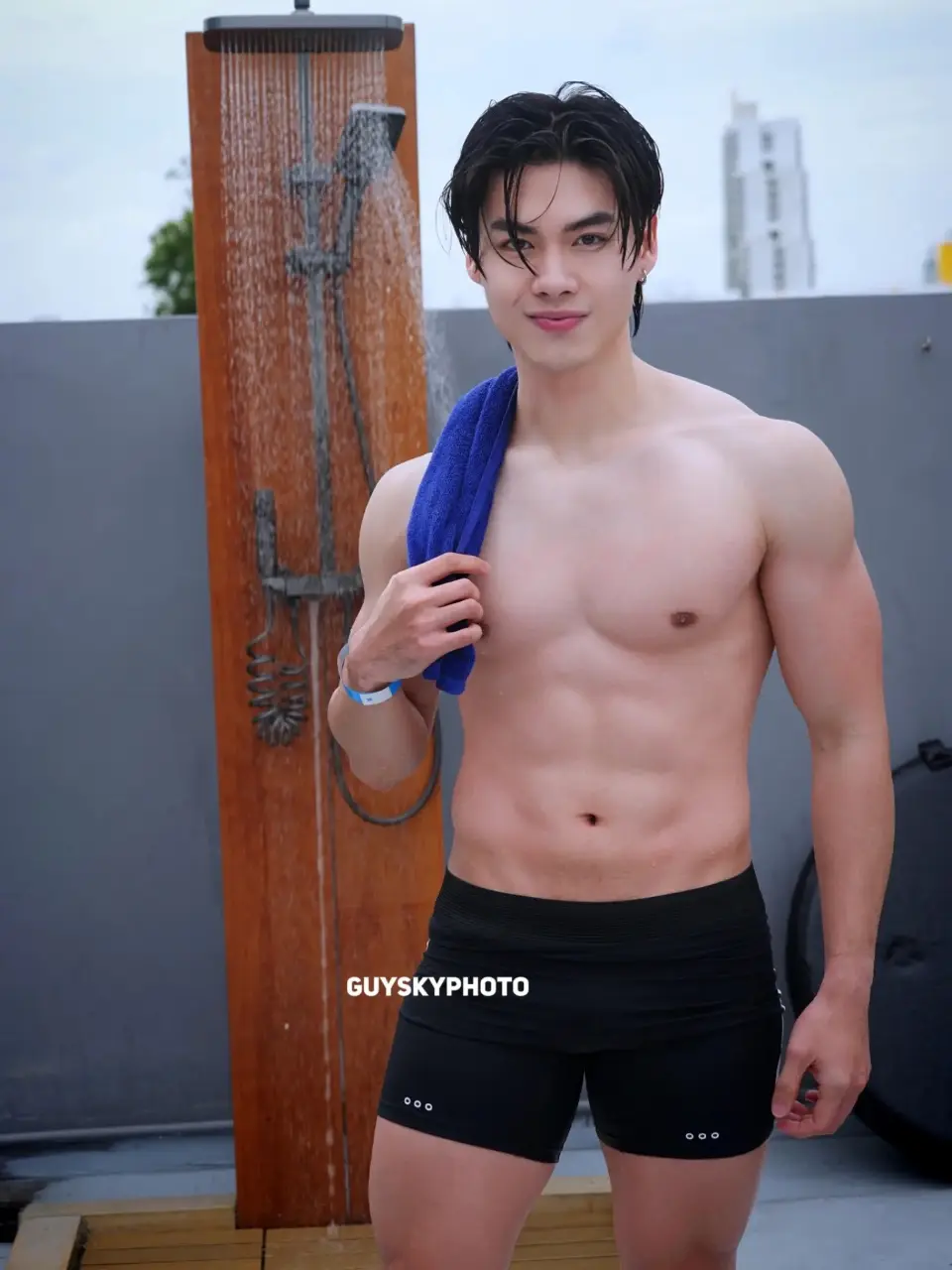 influencer : Zon Wiphat