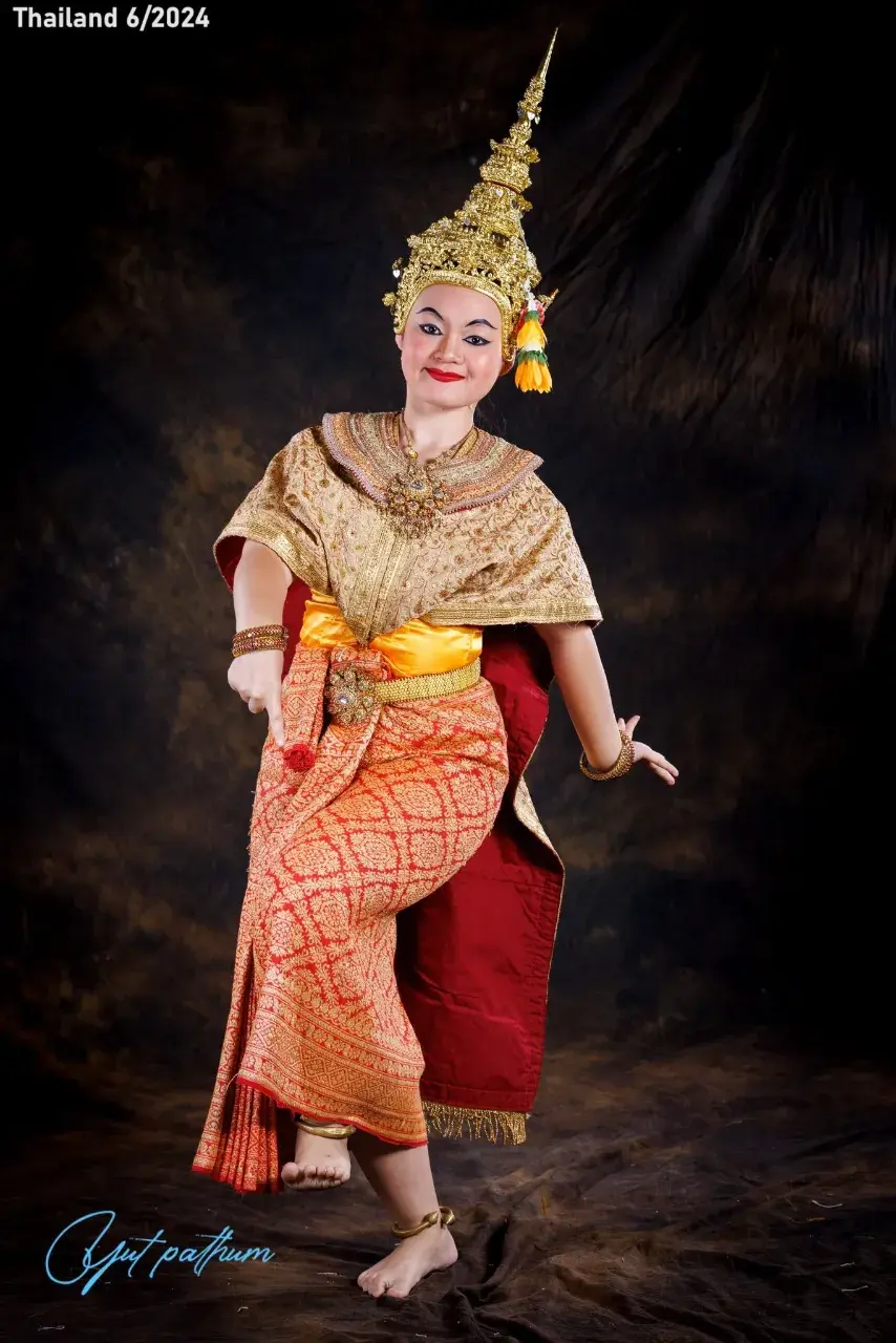 Young Thai Khon Dancers 🇹🇭
