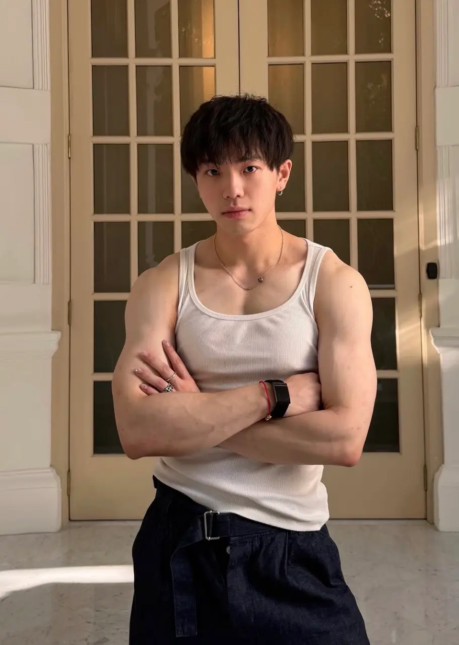 ถอดโชว์เรือนร่าง 2980