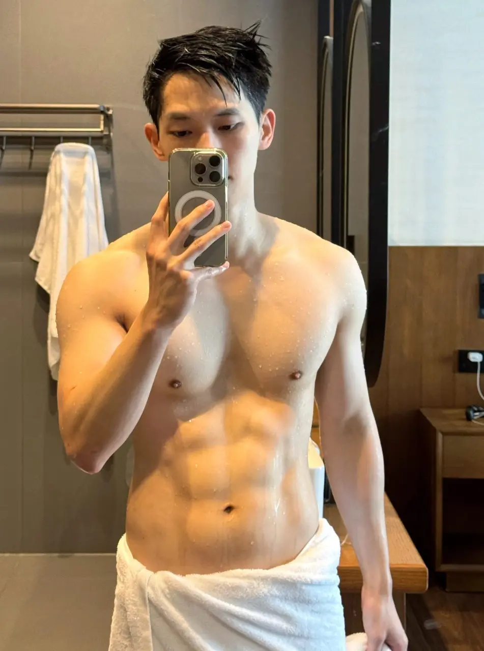 ถอดโชว์เรือนร่าง 2981