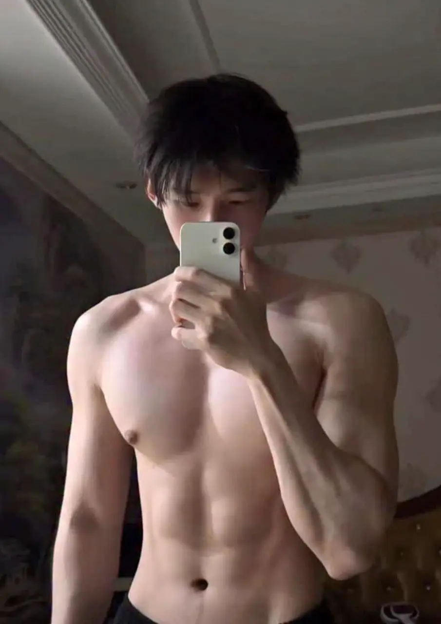 ถอดโชว์เรือนร่าง 2982