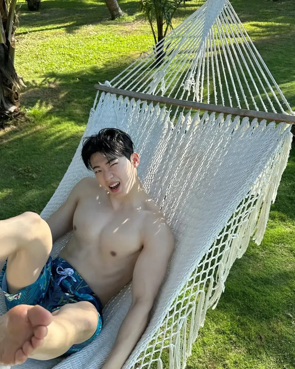 ถอดโชว์เรือนร่าง 2983