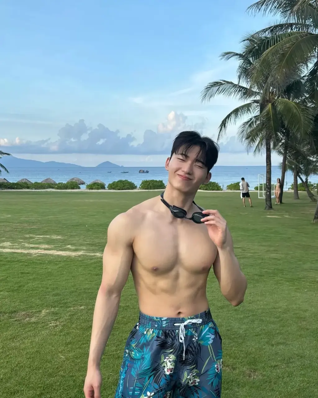 ถอดโชว์เรือนร่าง 2983