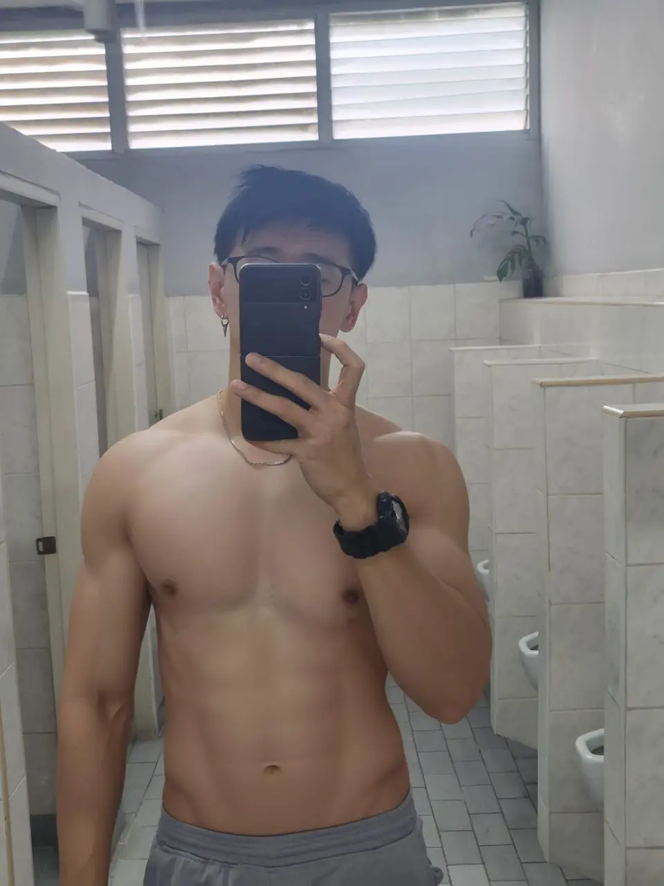 ถอดโชว์เรือนร่าง 2983