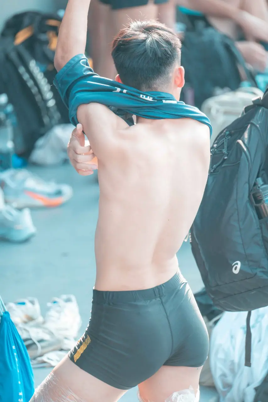 ถอดโชว์เรือนร่าง 2984