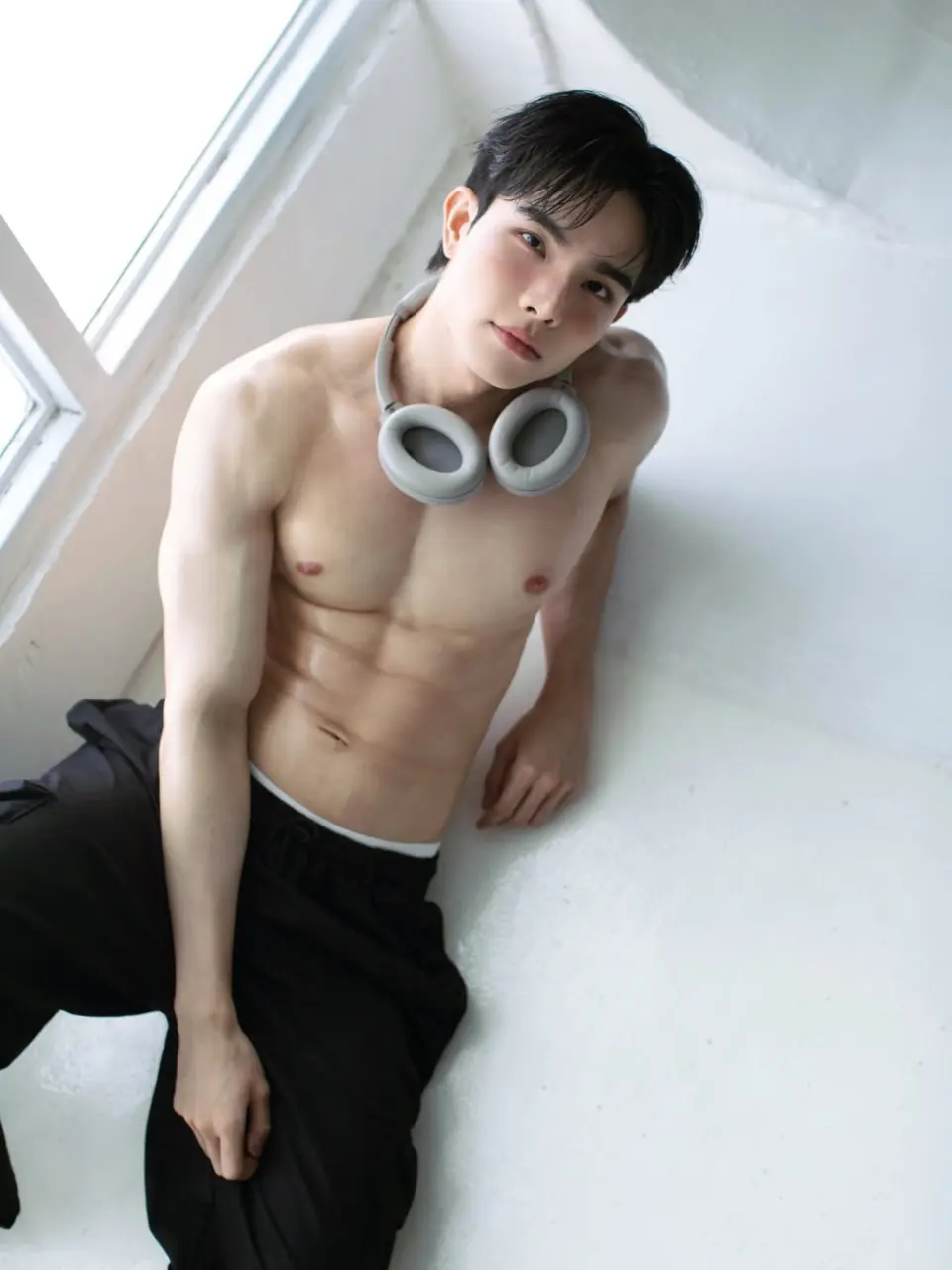 ถอดโชว์เรือนร่าง 2985