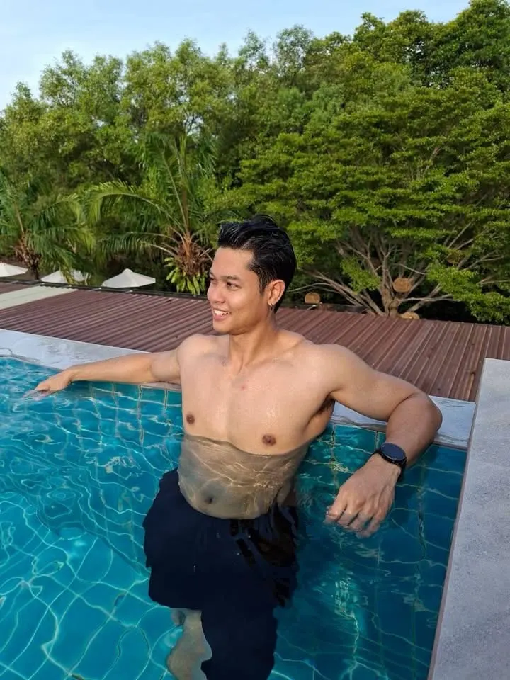 ถอดโชว์เรือนร่าง 2985