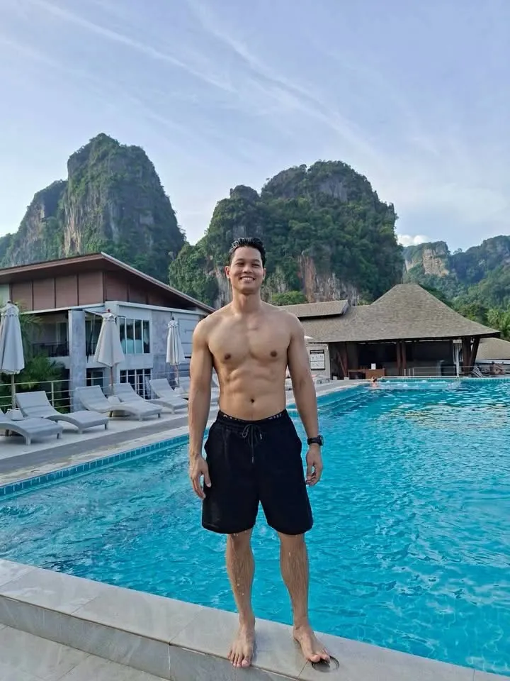 ถอดโชว์เรือนร่าง 2985