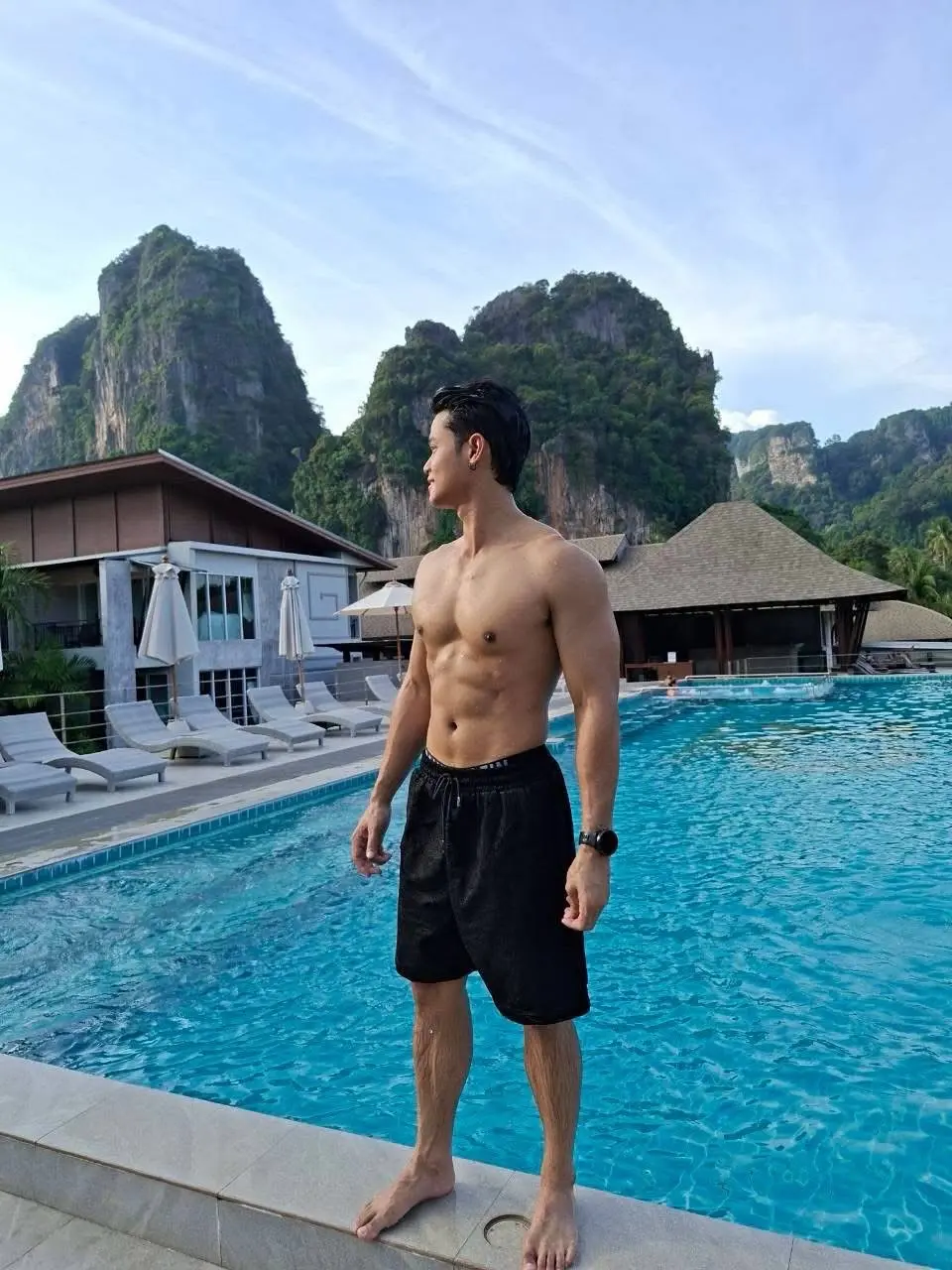 ถอดโชว์เรือนร่าง 2985