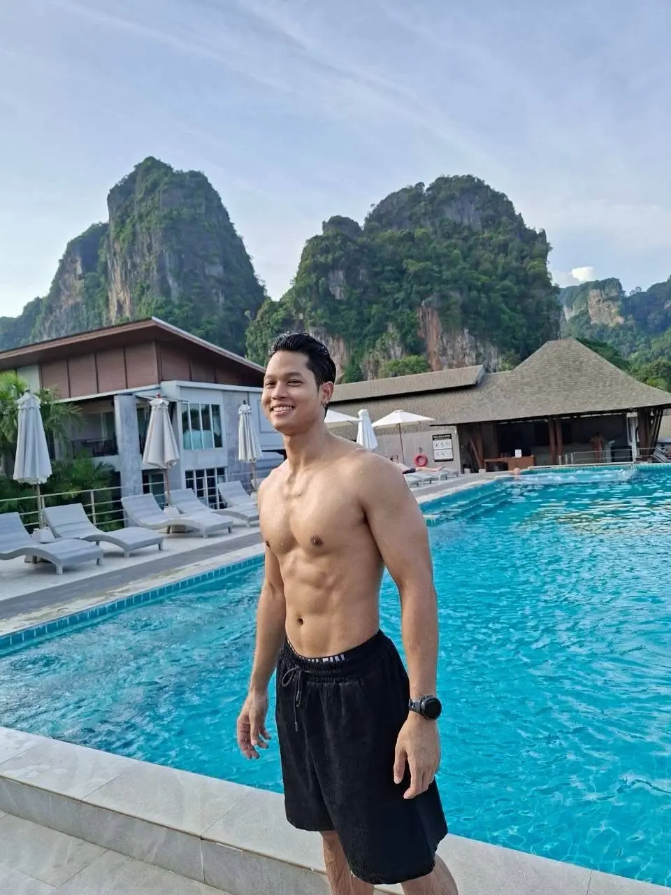 ถอดโชว์เรือนร่าง 2985