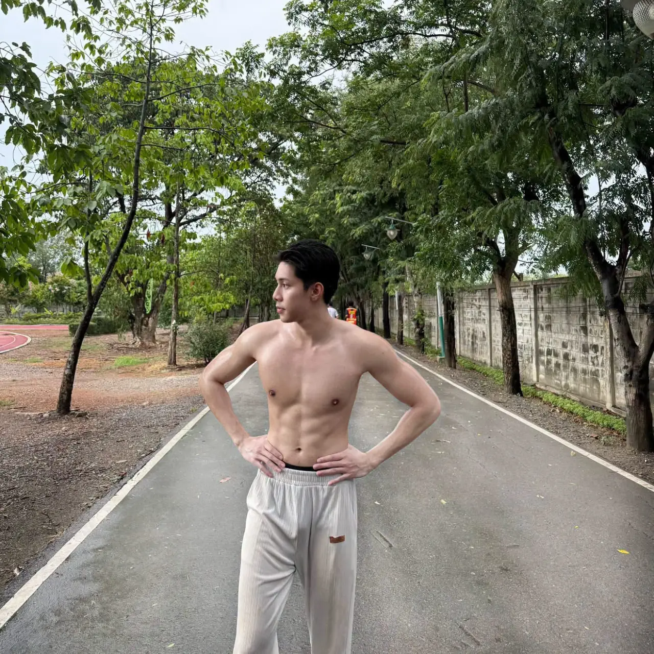 ถอดโชว์เรือนร่าง 2986