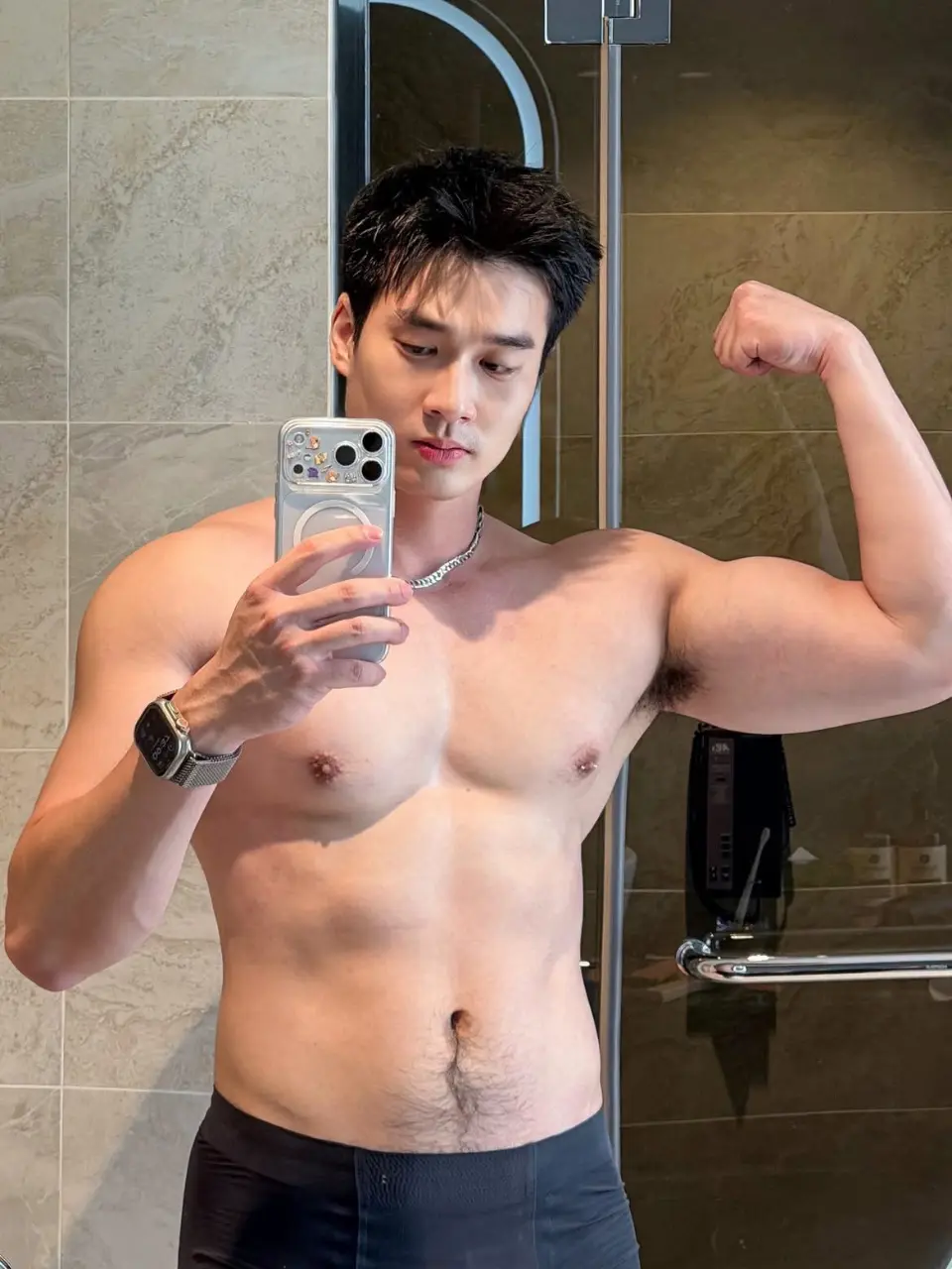 ถอดโชว์เรือนร่าง 2986